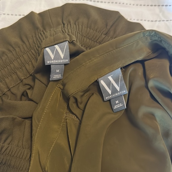 Worthington green shorts and button down top outfit size medium! - Picture 5 of 7